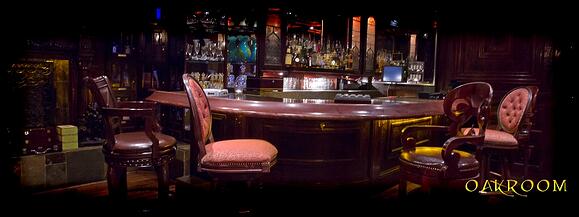 Oakroom